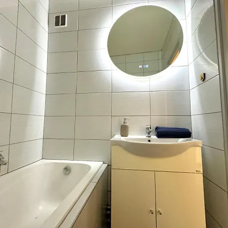Szigony - Spacious Apartment