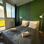 Szigony - Spacious דירה